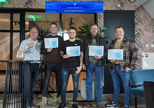 Team Van der Valk Hotel De Gouden Leeuw met certificaat